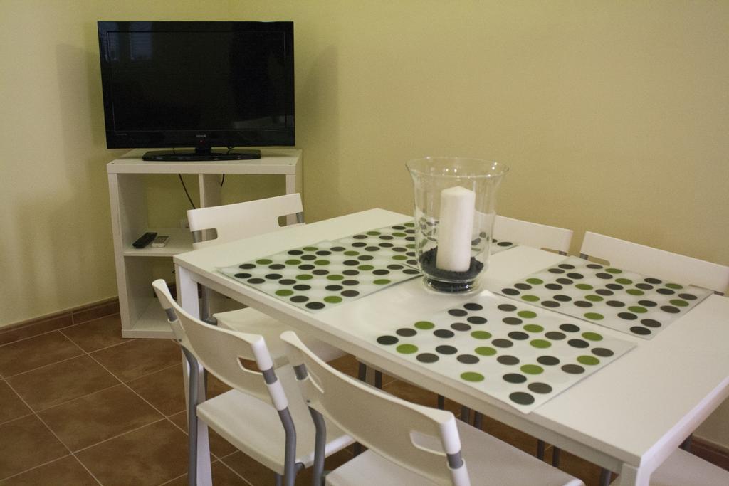 Apartamentos El Puente Madri Quarto foto
